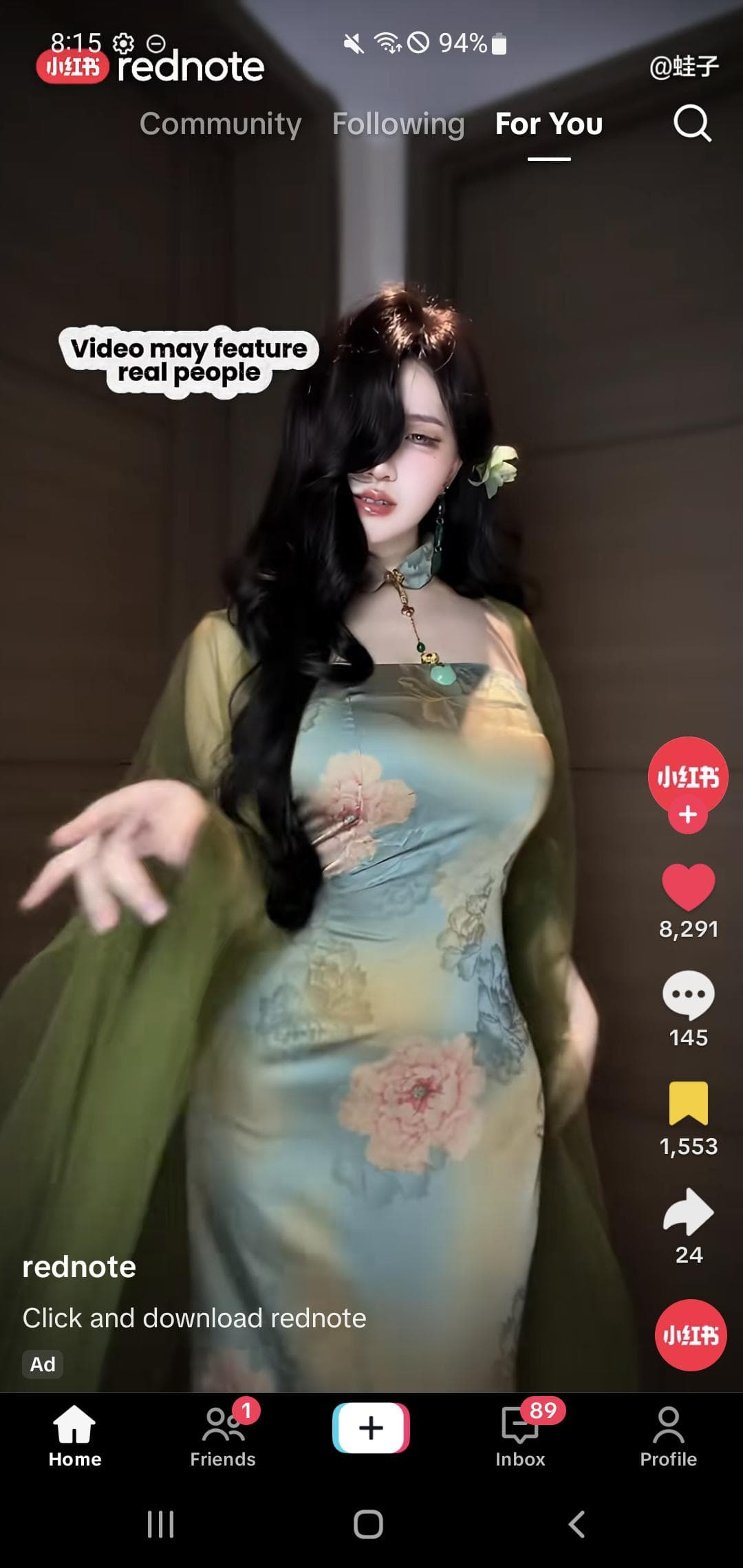 Who is she ?I'm really curious 😭